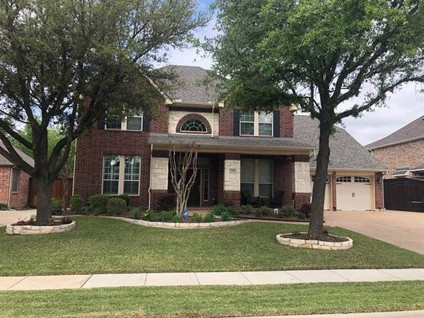 2428 Lakewood Drive, Grand Prairie, TX 75054