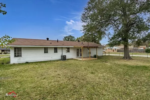 Shreveport, LA 71108,7401 Timberview Lane