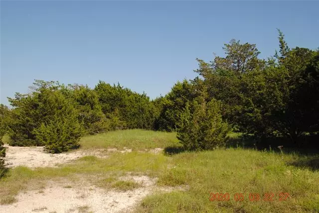 100 Moorland Road, Lancaster, TX 75146