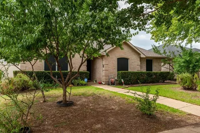 2834 Saint Croix Avenue, Lancaster, TX 75146