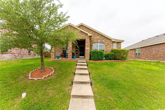 1832 Pioneer Way, Lancaster, TX 75146