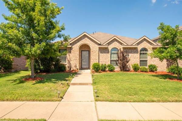 1731 Overlook Drive, Lancaster, TX 75146