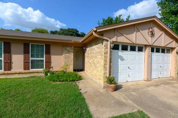 1116 Patrick Street, Crowley, TX 76036