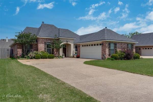 414 Carnaby Court, Bossier City, LA 71111