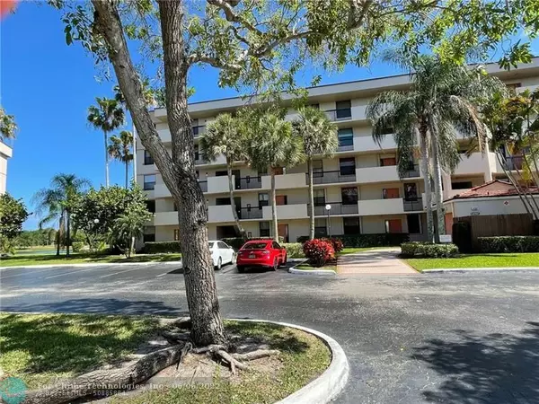 Coconut Creek, FL 33066,2767 Carambola Cir  #506