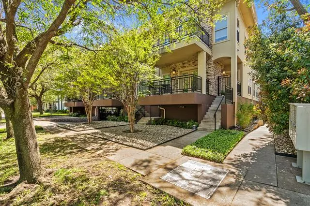 Dallas, TX 75219,4319 Bowser Avenue #207