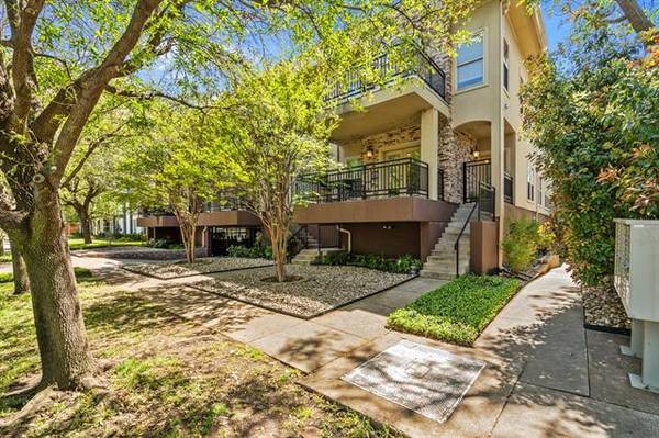 4319 Bowser Avenue #207,  Dallas,  TX 75219