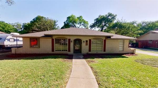 726 S Forest Lane, Duncanville, TX 75116