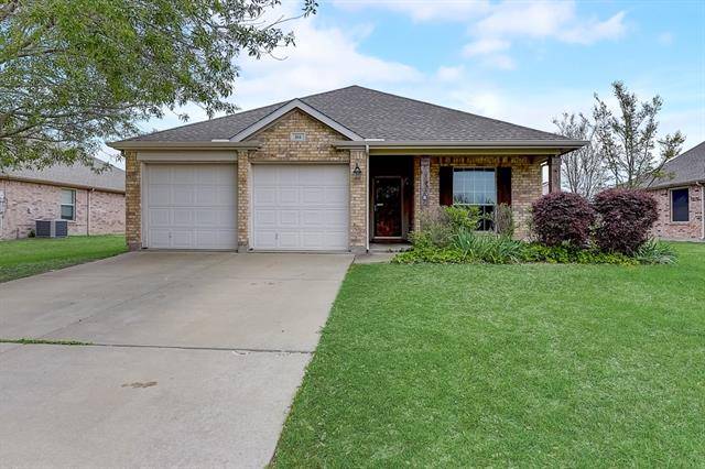 104 Broken Arrow Street, Waxahachie, TX 75165