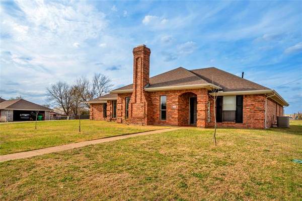 2112 Meadowview Drive,  Caddo Mills,  TX 75135