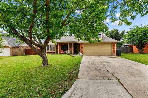 3303 Fairview Drive, Corinth, TX 76210