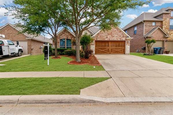 4337 Mountain Crest Drive, Fort Worth, TX 76123