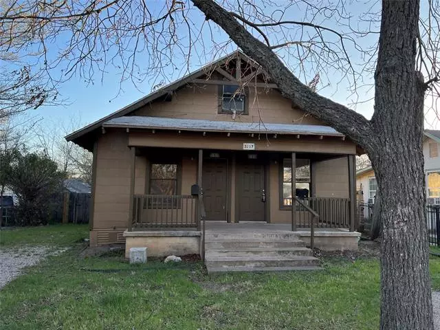 3217 29th Street, Fort Worth, TX 76106