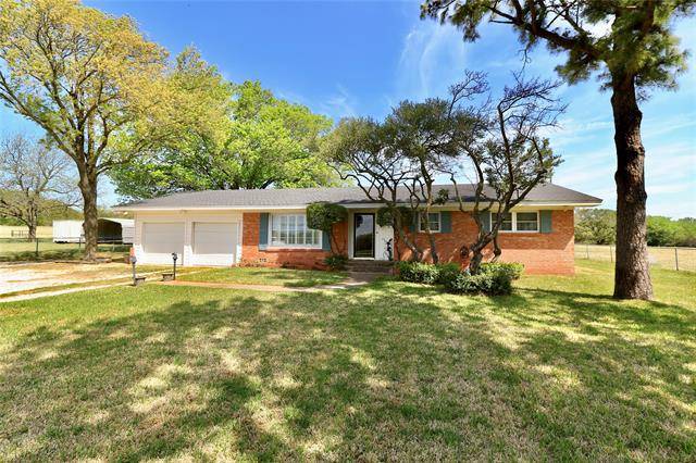 346 Skinner Road, Bowie, TX 76230