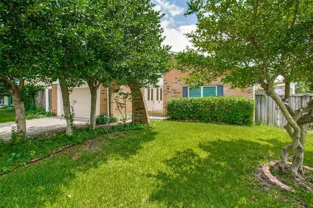 Dallas, TX 75248,15706 Terrace Lawn Circle