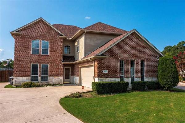 600 Trails End Court, Hurst, TX 76054