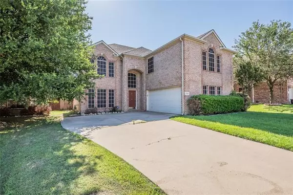 5024 Coral Creek Drive, Fort Worth, TX 76135