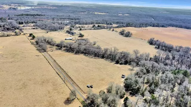 000 County Road 4516, Larue, TX 75770