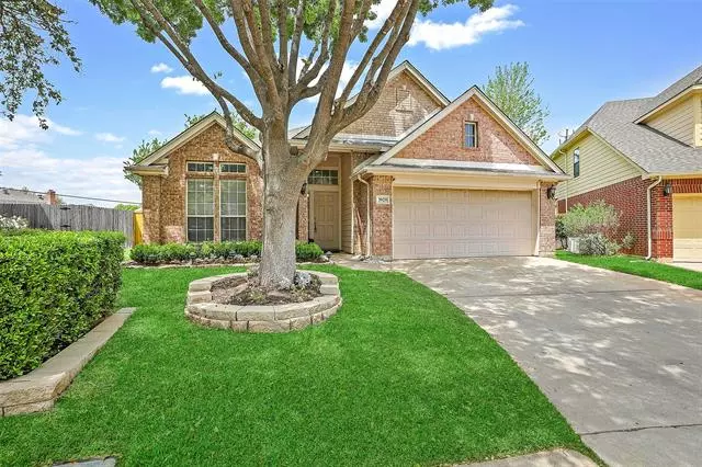 3929 Autumn Lane, Bedford, TX 76021