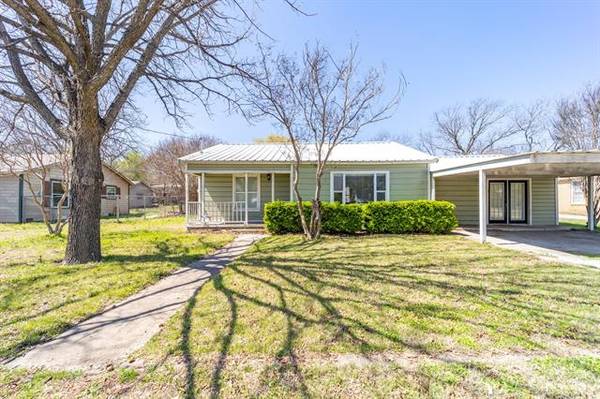 1120 N Ollie Street, Stephenville, TX 76401