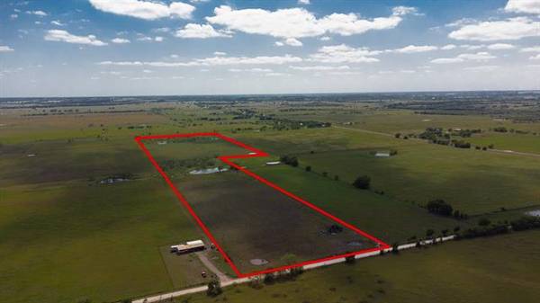 6977 County Road 1210, Barry, TX 75102