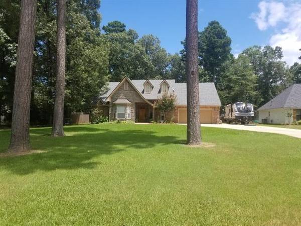 2001 Pine Ridge, Benton, LA 71006