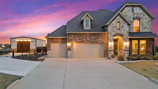 305 Crystal Creek Lane, Mckinney, TX 75071