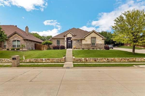 8216 Shady Valley Drive, Benbrook, TX 76116