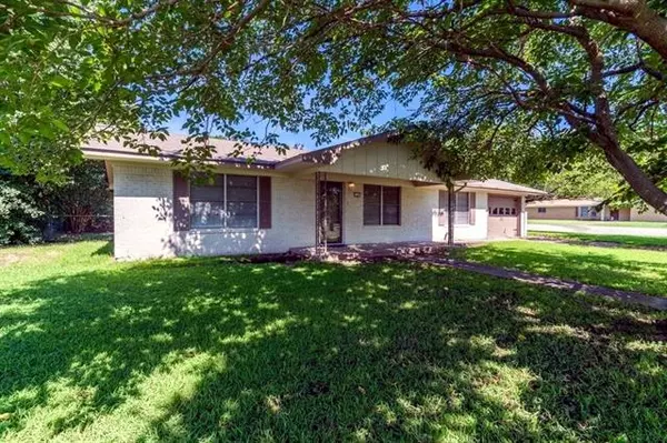 1302 SW 8th Street, Cooper, TX 75432