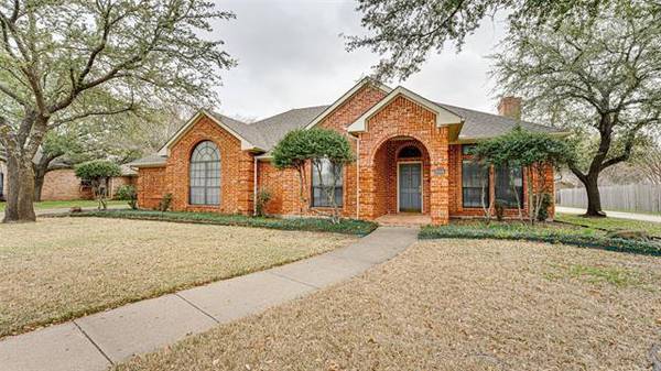 3006 Gleneagles Drive, Ennis, TX 75119