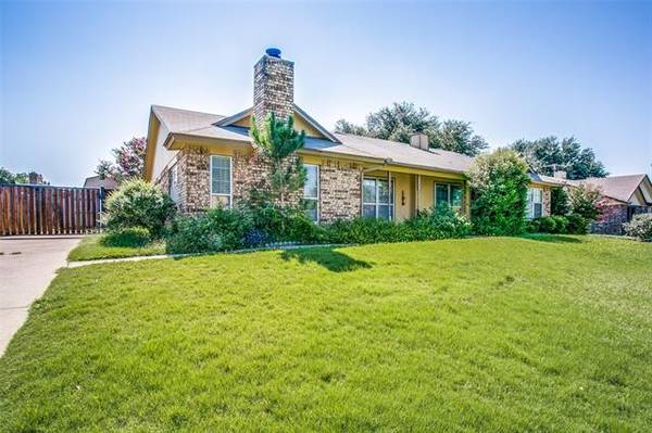 3000 Penny Lane, Euless, TX 76039