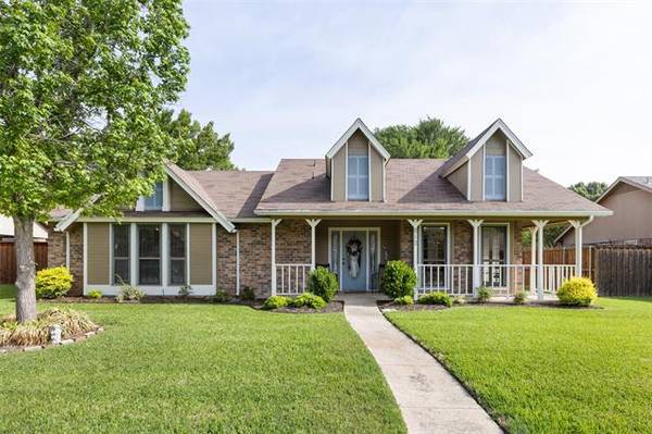 812 Redcedar Way Drive, Coppell, TX 75019