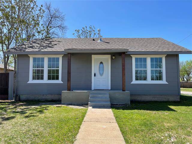 3000 Fitzhugh Avenue, Fort Worth, TX 76105