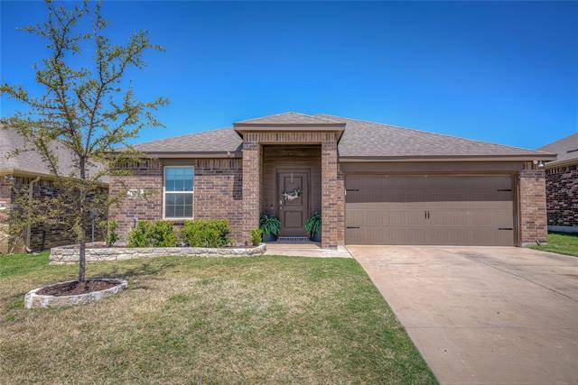 917 Alton Drive, Aubrey, TX 76227