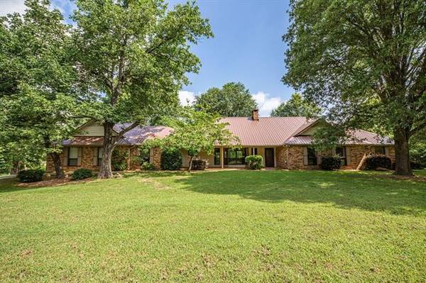 483 County Road 4540, Winnsboro, TX 75494