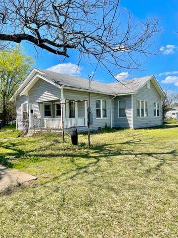 106 6th Street, Kerens, TX 75144