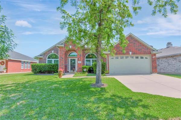 8228 Montecito Drive, Denton, TX 76210