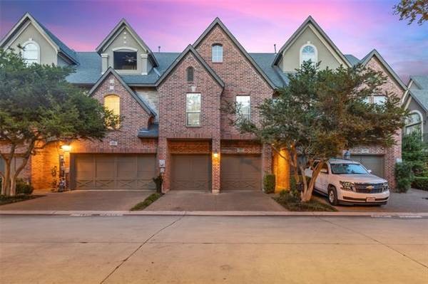 14863 Towne Lake Circle, Addison, TX 75001