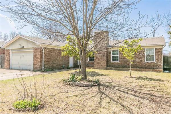 506 S Waxahachie Street, Mansfield, TX 76063