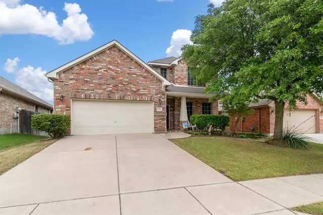 3949 Sunnygate Drive, Fort Worth, TX 76262