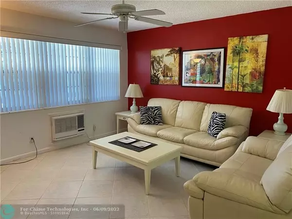 Deerfield Beach, FL 33442,282 Farnham L  #282