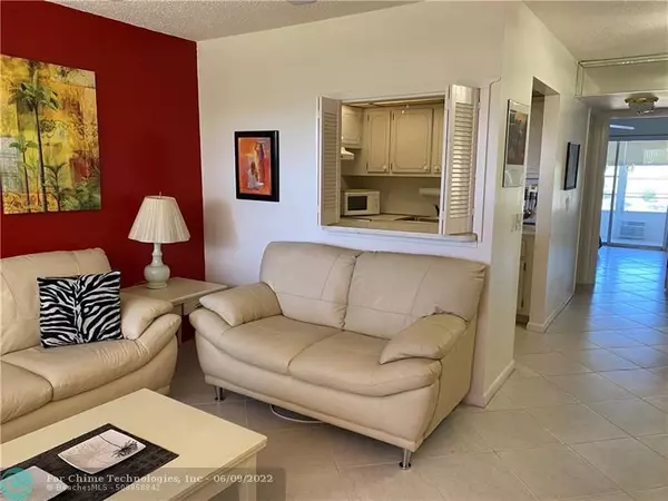 Deerfield Beach, FL 33442,282 Farnham L  #282