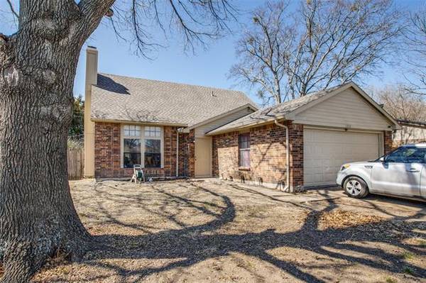 1533 Windsor Drive, Glenn Heights, TX 75154