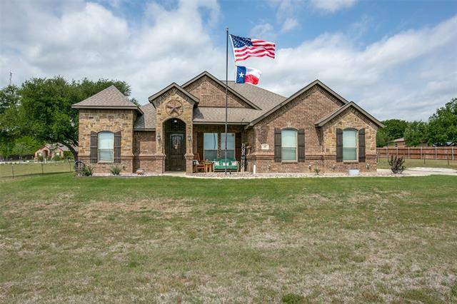 117 Helen Hampton Drive, Springtown, TX 76082