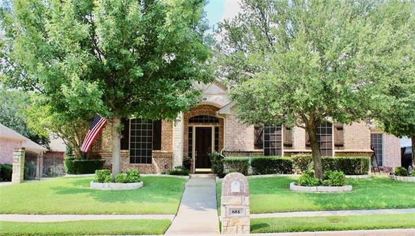 684 Bear Creek Drive, Hurst, TX 76054