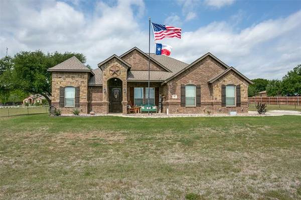 117 Helen Hampton Drive, Springtown, TX 76082