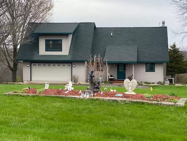 22 Cedar Rim Trail, Galena, IL 61036