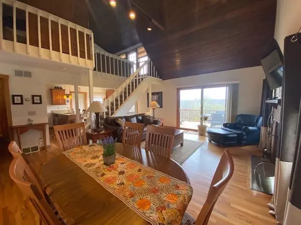 Galena, IL 61036,22 Cedar Rim Trail