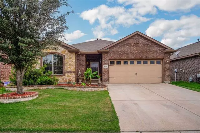 6806 Glen Eagle Drive, Arlington, TX 76001