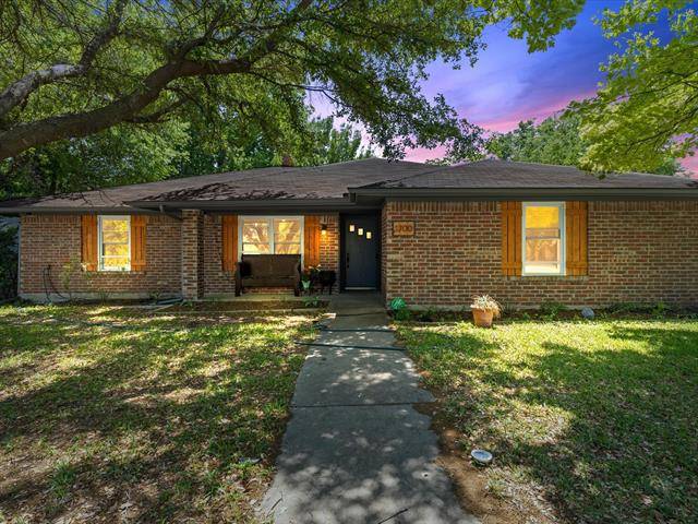 1700 Timberline Drive, Benbrook, TX 76126